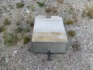 Used 2004 Mack CXN613 Battery Box Cover (Stock #07223-13)) Part Image