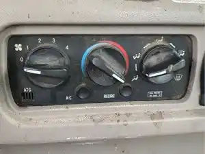 Used 2004 Mack CXN613 Heater/AC Control Assy (Stock #07223-9)) Part Image