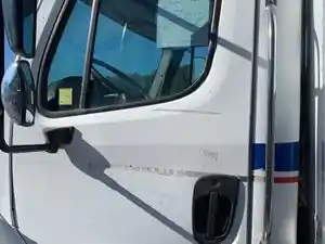 Used 2005 Freightliner M-2 Door (Stock #11223-3)) Part Image