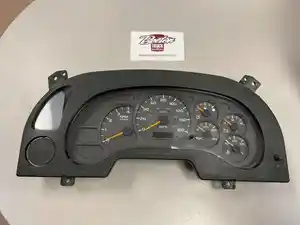 Used 2005 GMC T6500 Instrument Cluster (Stock #08325-1)) Part Image