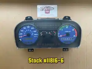 Used 2005 Hino 185 Instrument Cluster (Stock #11816-6)) Part Image