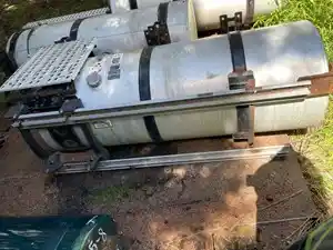 Used 2005 Volvo VNL Fuel Tank (Stock #30018-3)) Part Image