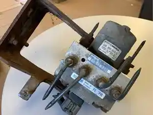 Used 2005 Wabco ABS Modulator Valve Image