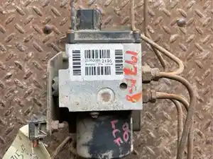 Used 2006 Ford ABS Modulator Valve (Stock #19715-8)) Part Image