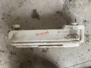 Used 2006 Hino 268 Windshield Washer Reservoir (Stock #39014-19)) Part Image