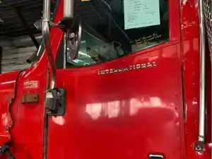 Used 2007 International 5600I Door (Stock #04924-4)) Part Image