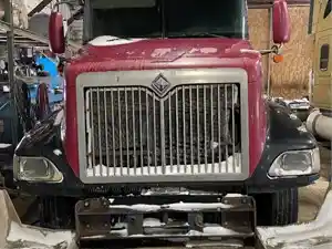 Used 2007 International 9200I Hood (Stock #00126-7)) Part Image