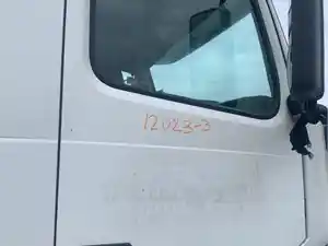 Used 2007 Volvo VVN Door (Stock #12023-3)) Part Image