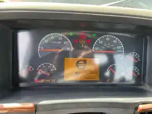 Used 2007 Volvo VVN Instrument Cluster (Stock #03926-1)) Part Image