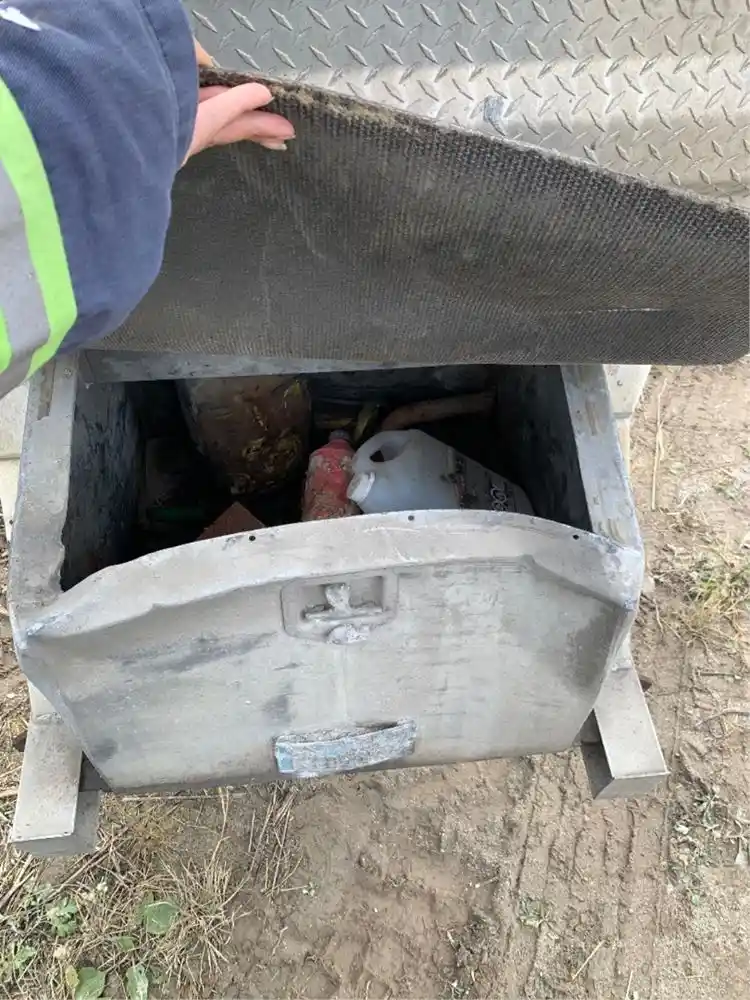 Used 2007 merritt DynaLite Headache Rack for sale Bradford Ontario