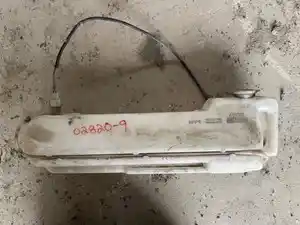 Used 2008 Hino 268 Windshield Washer Reservoir (Stock #02820-9)) Part Image