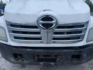Used 2010 Hino 185 Grille (Stock #09725-4)) Part Image