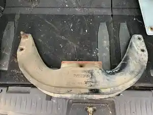 Used 2010 Peterbilt 387 Engine Mount Image