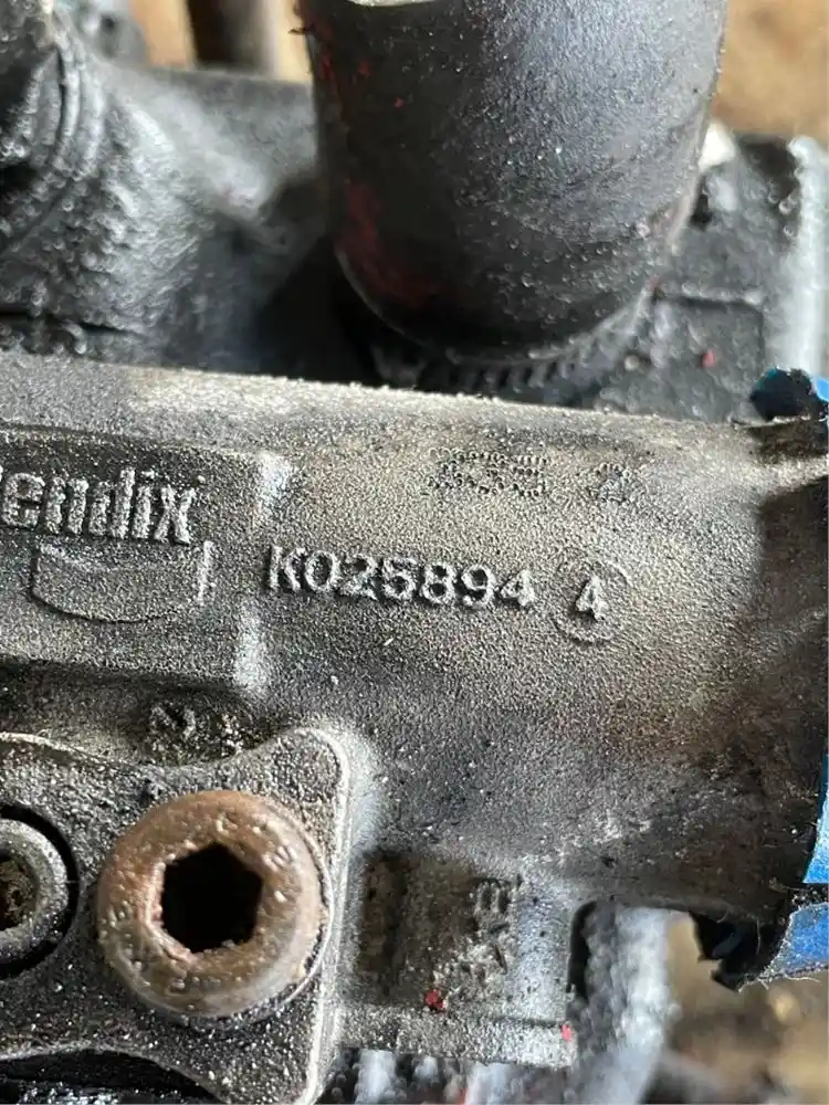 Used, Recycled, New, and Aftermarket Heavy Duty Truck Parts