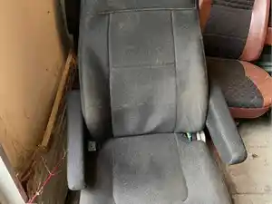 Used 2012 Freightliner COLUMBIA Seat (Stock #06724-10)) Part Image