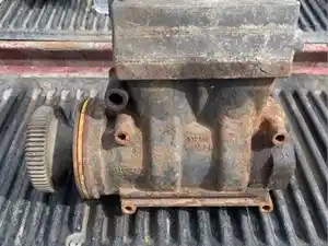 Used 2012 PACCAR MX13 Air Compressor (Stock #06519-24)) Part Image