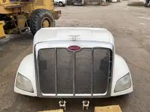 Used 2012 Peterbilt 587 Hood (Stock #21116441)) Part Image