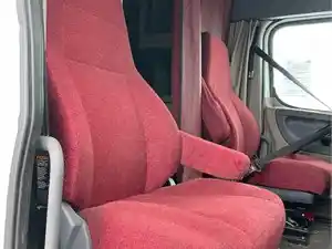 Used 2015 Freightliner Cascadia Seat (Stock #13524-12)) Part Image