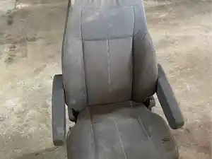 Used 2017 Freightliner Cascadia Seat (Stock #21116724)) Part Image