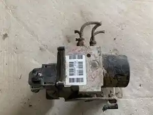 Used 2006 ABS Modulator Valve Image