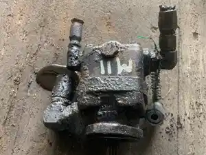 Used Cummins M11 Steering Pump (Stock #21115689)) Part Image