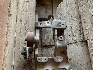 Used Engine Mount (Stock #21116055)) Part Image