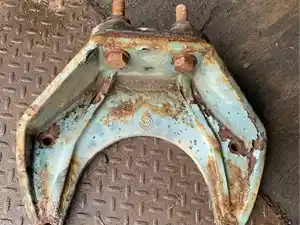 Used 2006 Freightliner Century Class 120 Engine Mount Image