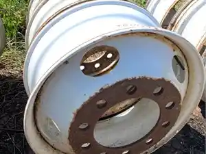 Used Hub Pilot / Unimount 22.5 X 8.25 Wheel (Stock #21116229)) Part Image