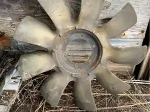 Used International T444E Fan (Stock #21115278)) Part Image