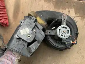 Used International Navistar Blower Motor Image
