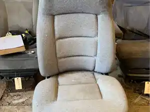 Used Seat (Stock #21115207)) Part Image