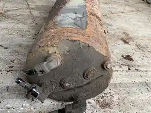 Used Volvo Air Tank (Stock #21115178)) Part Image