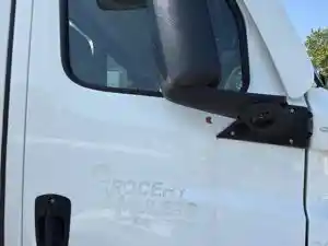 Used 2020 Freightliner Cascadia 126 Door (Stock #SV-523-3)) Part Image