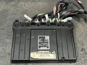 Used 2024 Kenworth T280 Dash Control Module (Stock #SV-2-8)) Part Image