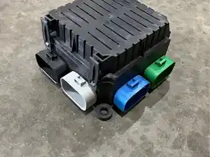 Used Universal Freightliner 122SD Fuse Box (Stock #P-194)) Part Image