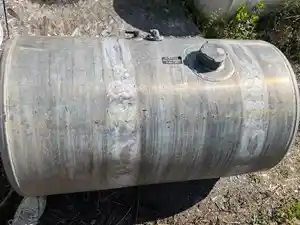Used Universal Freightliner Universal Fuel Tank (Stock #P-284)) Part Image
