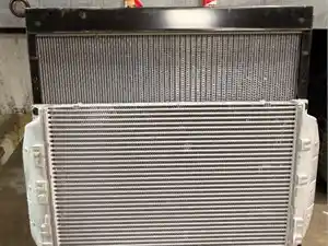 Used Universal Freightliner Universal Radiator (Stock #P-312)) Part Image