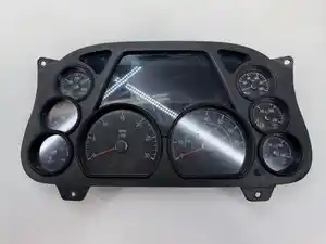 Used Universal Peterbilt 579 Instrument Cluster (Stock #P-497)) Part Image