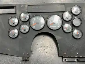 Used Universal Western Star 4700 Instrument Cluster (Stock #P-368)) Part Image