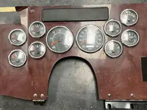 Used Universal Western Star 4700 Instrument Cluster (Stock #P-363)) Part Image