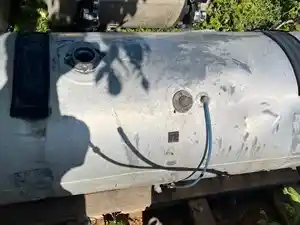 Used Universal Western Star Fuel Tank Image