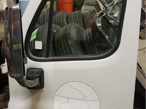 Used 2013 Freightliner Cascadia 125 Door (Stock #SV-386-17)) Part Image