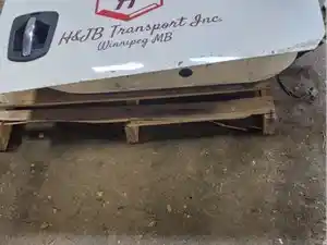 Used 2018 Freightliner Cascadia 126 Door (Stock #SV-582-22)) Part Image