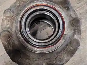Used STUD PILOT Hub (Stock #27261671)) Part Image