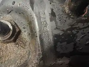 Used Steering Pump Image