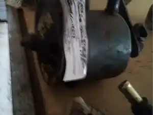Used 1992 GM/Chev (HD) 454 Steering Pump (Stock #2504)) Part Image
