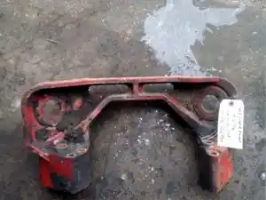 Used 2000 International 9400 Engine Mount (Stock #3102796)) Part Image