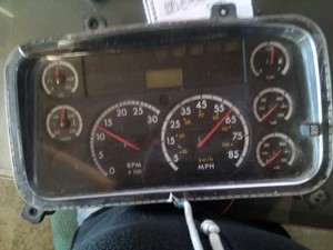 Used 2008 Freightliner M2 106 Instrument Cluster (Stock #1040)) Part Image