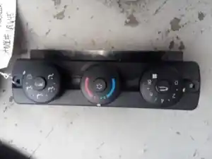 Used 2015 Freightliner Cascadia Heater/AC Control Assy (Stock #68645)) Part Image