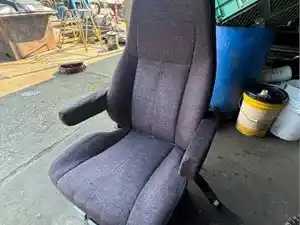 Used 2016 Freightliner Cascadia Seat (Stock #71524)) Part Image
